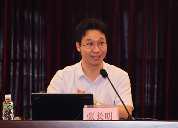 省委黨校黨史黨建部副教授張長明講課.jpg
