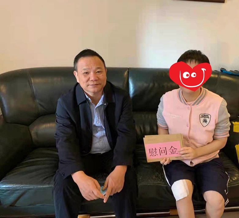 4 林局帶隊慰問.jpg