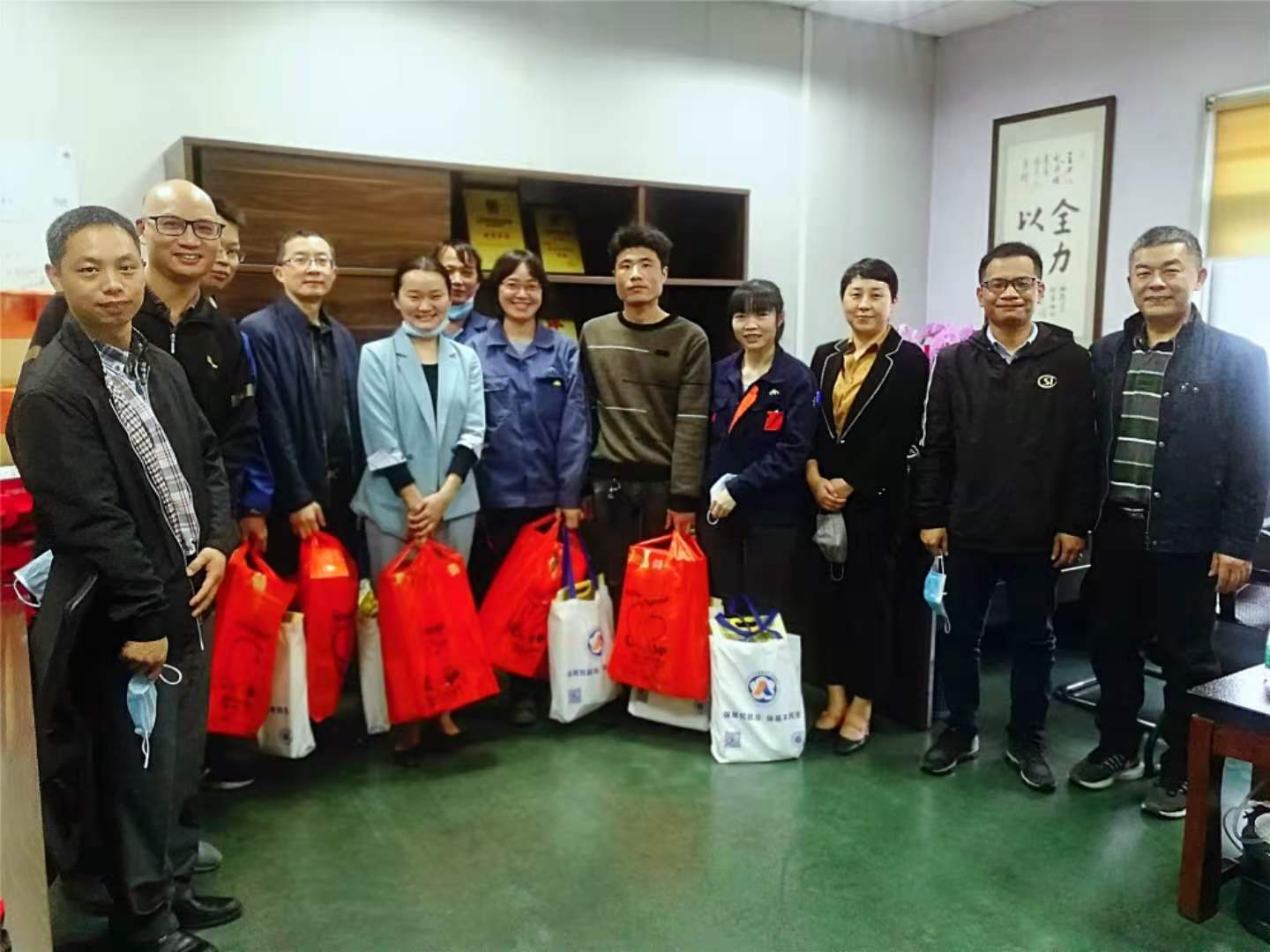 相片7、2月9日蔣局帶隊(duì)走訪(fǎng)臺(tái)山企業(yè).jpg