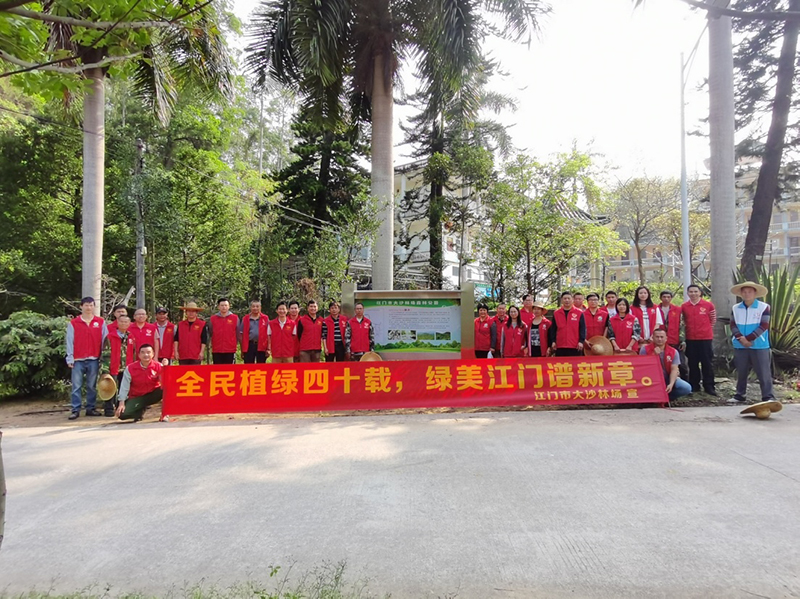 210317學(xué)習(xí)黨史美家園植樹造林開新局 (7).jpg