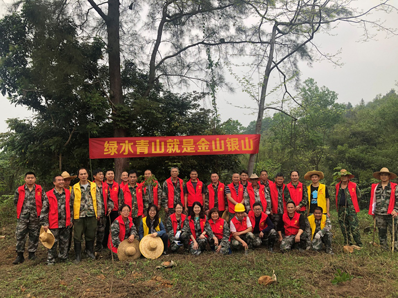 210317學(xué)習(xí)黨史美家園植樹造林開新局 (8).jpg