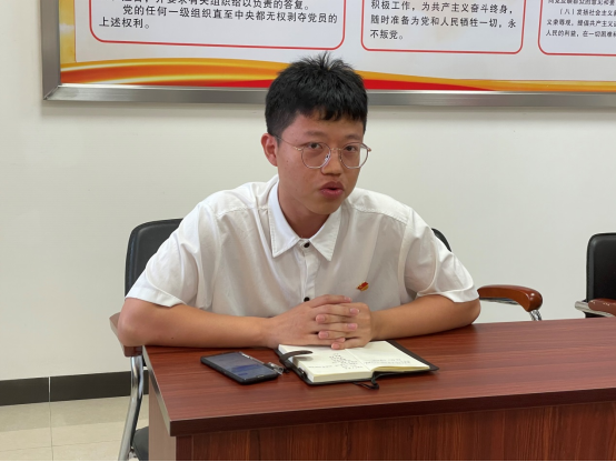一場特殊意義的精神洗禮   市農(nóng)業(yè)技術(shù)服務(wù)中心黨支部收看建黨100周年直播851.png