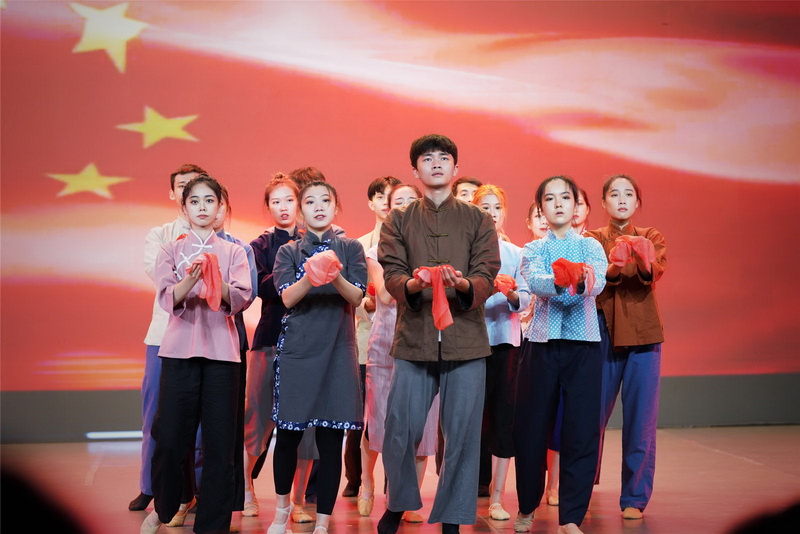 210802頌歌獻(xiàn)給黨！江門市自然資源局舉辦全市自然資源系統(tǒng)“砥礪初心跟黨走學(xué)史力行頌黨恩”歌詠比賽 (24).jpg