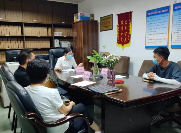 全省率先開展金牌勞動人事爭議調(diào)解組織創(chuàng)建工作.jpg