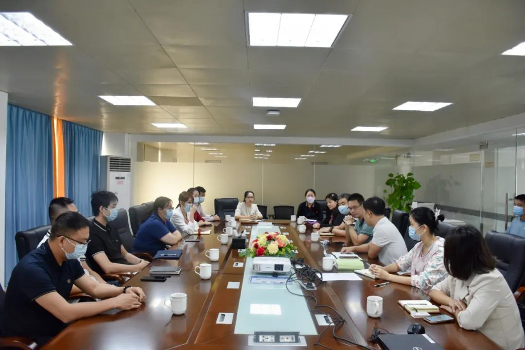 人力資源服務(wù)產(chǎn)業(yè)園江海分園的人力資源機(jī)構(gòu)與企業(yè)座談1.jpg