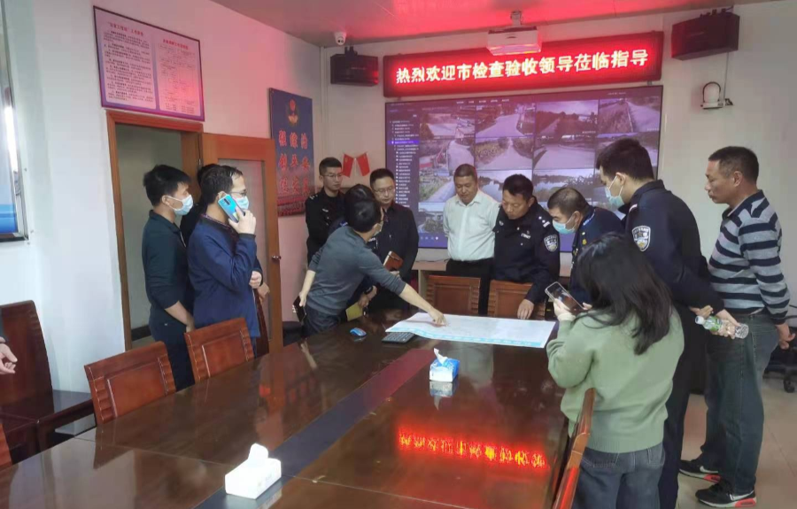 圖3（12月7日走私活動(dòng)突出問題掛牌整治工作驗(yàn)收）.jpg