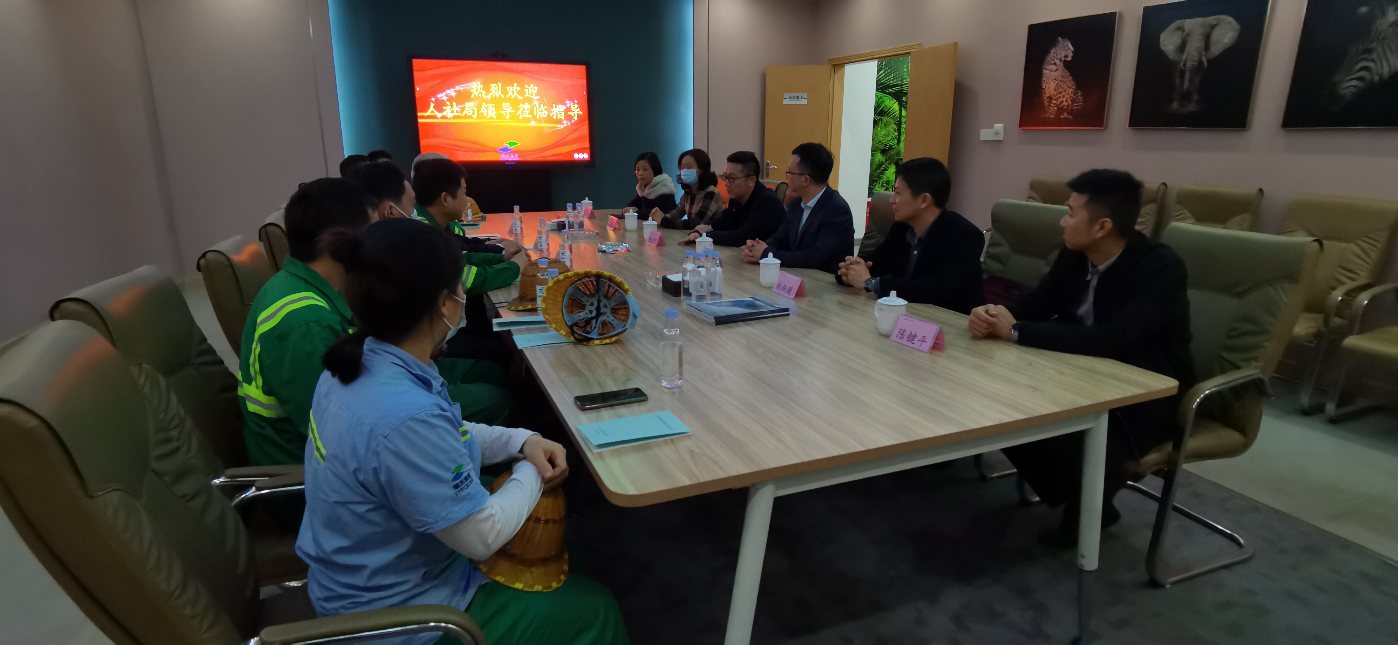 座談交流推送春節(jié)惠企資訊、對接服務(wù)需求.jpg