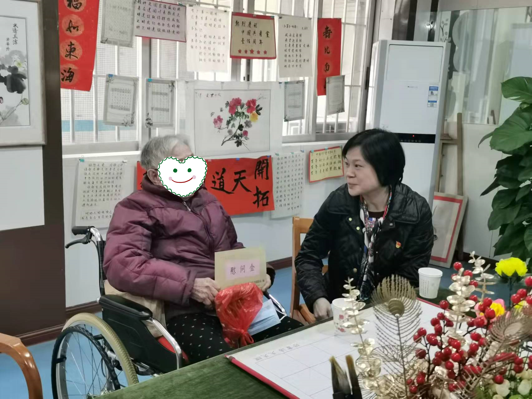 1 文局帶隊(duì)慰問.jpg