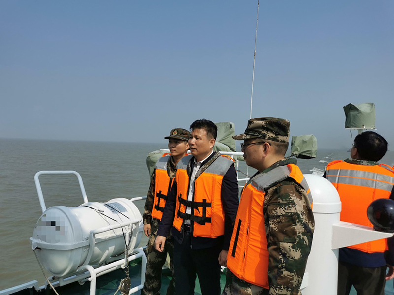 220309加強(qiáng)軍地協(xié)作聯(lián)合開展海洋工作調(diào)研 (1).jpg