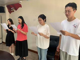 以青春之力 助力強(qiáng)國(guó)復(fù)興 市醫(yī)保局團(tuán)員青年在行動(dòng)10.jpg