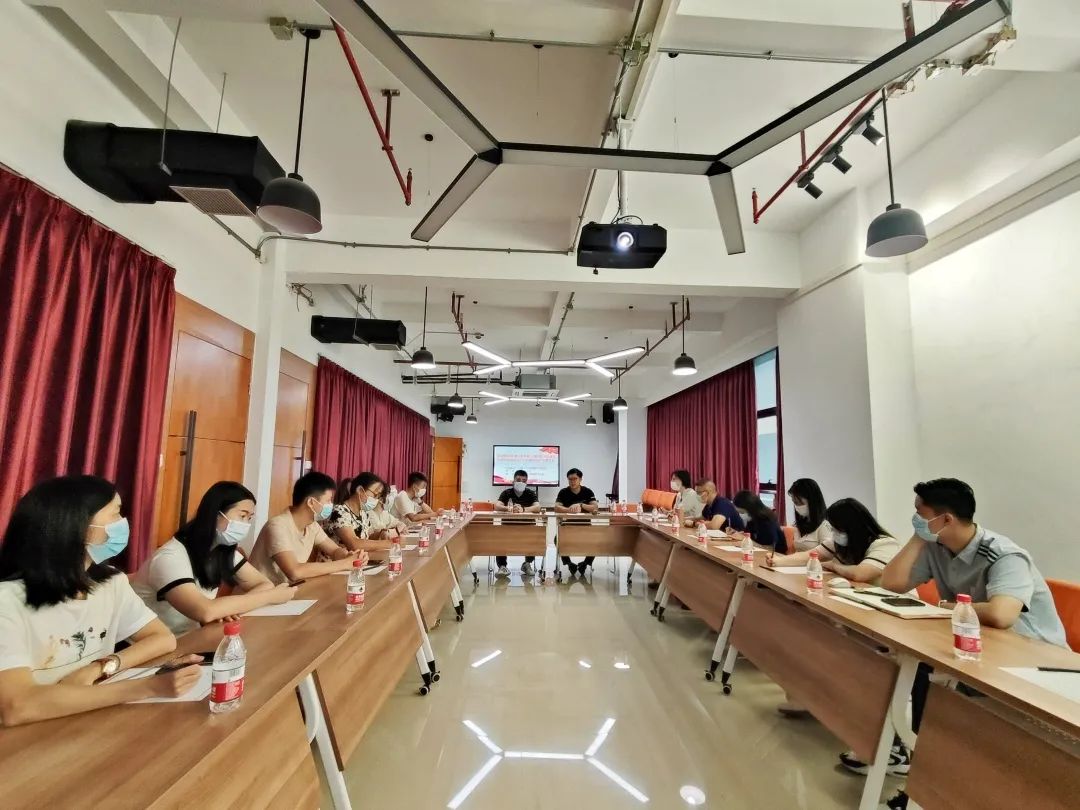座談會照片1.jpg