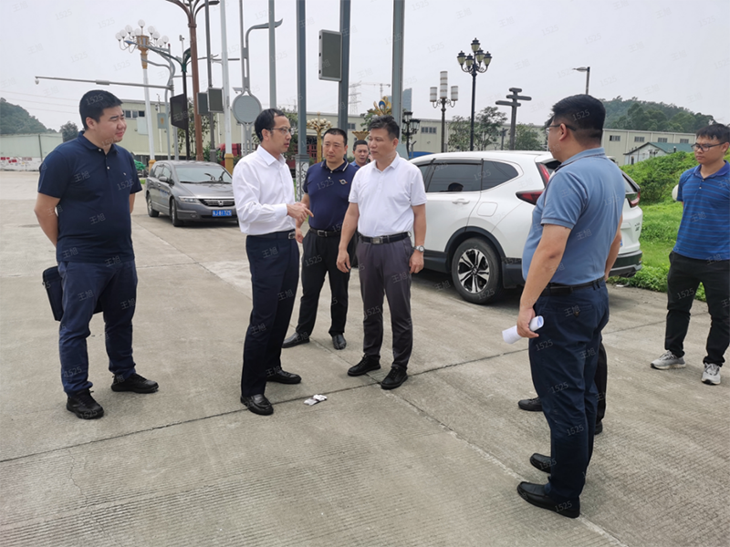 230525大興調(diào)查研究之風(fēng) 全力以赴解難題抓落實(shí)促發(fā)展 (2).png