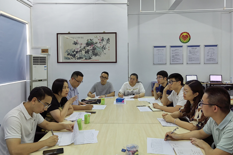 6月15日江門(mén)市經(jīng)普辦在新會(huì)區(qū)民和社區(qū)調(diào)研指導(dǎo)經(jīng)普試點(diǎn)工作.jpg