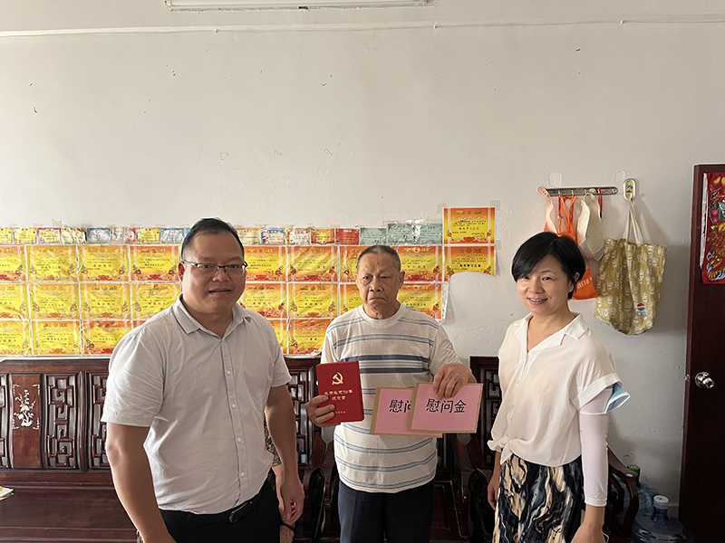 230703圍繞“五個一”推動“七一”主題黨日活動走深走實(shí) (12).jpg