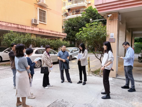 231219市自然資源局到蓬江區(qū)怡興苑小區(qū)開(kāi)展加裝電梯工作調(diào)研 (3).png
