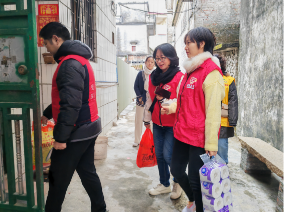 240202喜迎佳節(jié)送溫暖，愛心慰問暖人心 (2).png