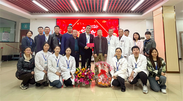圖13：楊明金同志到市職業(yè)病防治所進行新春慰問.jpg