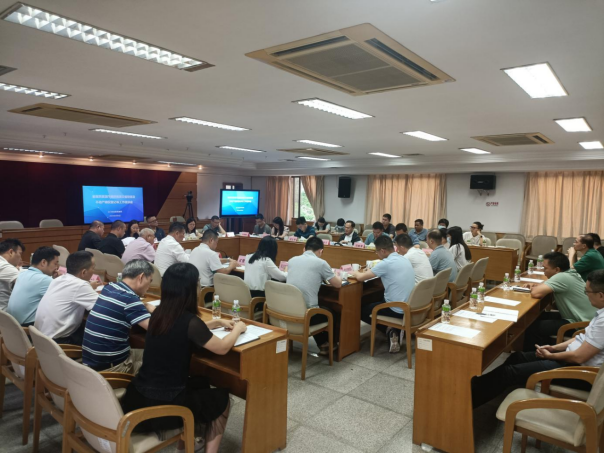 240521省自然資源廳副廳長洪偉東率隊調(diào)研江門市地質(zhì)災(zāi)害防御及不動產(chǎn)確權(quán)登記等工作 (4).png