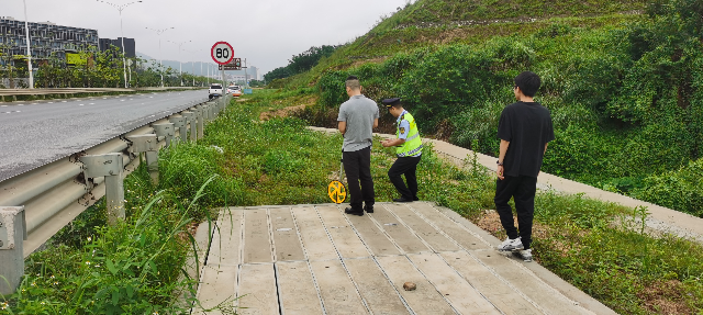 道路沿線巡查1.jpg