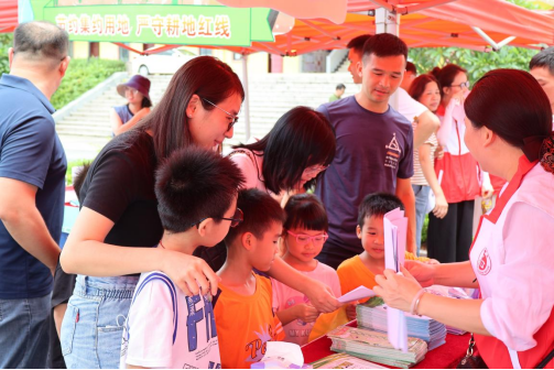 240625 2024年江門市全國(guó)“土地日”主場(chǎng)宣傳活動(dòng)在恩平市啟動(dòng) (9).png