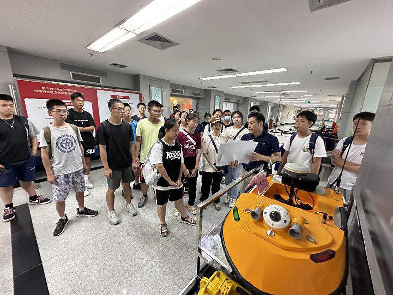 240719指明職業(yè)方向 照亮未來之路——我市學子到測繪大隊開展職業(yè)規(guī)劃系列邑企體驗活動 (2).jpg