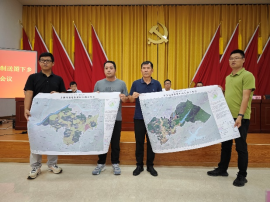 240905送訓(xùn)送圖送冊(cè)下鄉(xiāng)，助力田長(zhǎng)制走深走實(shí) (7).png