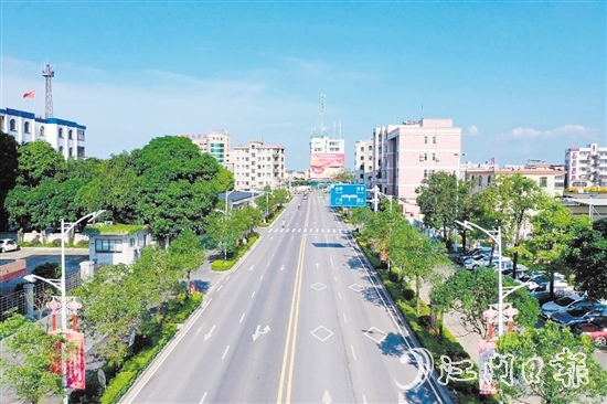 址山鎮(zhèn)全力推進“百千萬工程”，扎實推進典型鎮(zhèn)、村培育。