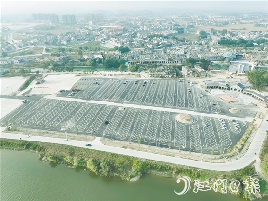 兩個停車場項目將為游客提供5500個停車位，有效緩解景區(qū)“停車難”。