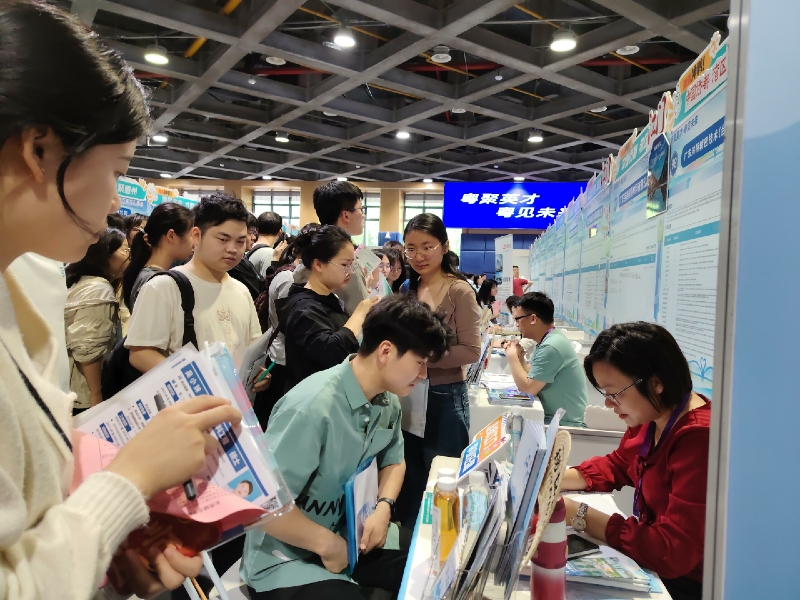 武漢站江門企業(yè)招聘現(xiàn)場(chǎng).jpg