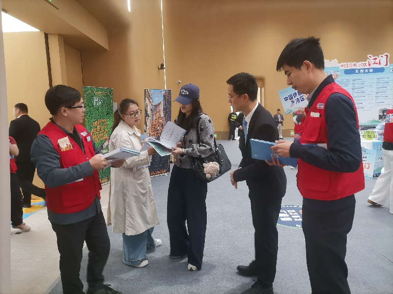 招聘現(xiàn)場2.jpg