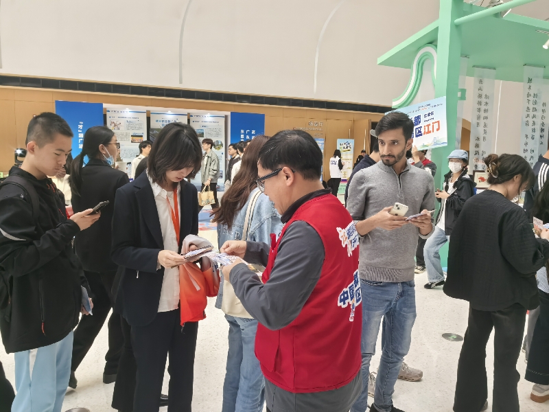 招聘現(xiàn)場1.jpg