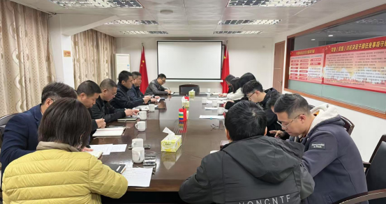 250427市自然資源局機(jī)關(guān)第三黨支部召開2024年度組織生活會(huì)暨民主評(píng)議黨員.png