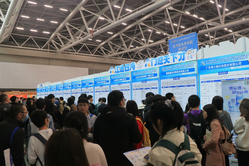【廣州站】江門企業(yè)招聘現(xiàn)場火爆.jpg