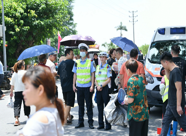 濃情端午“警”色好，為民守護(hù)“粽”是情